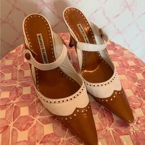 Manolo Blahnik Two-Tone Brown and Cream Pointed Toe Heels